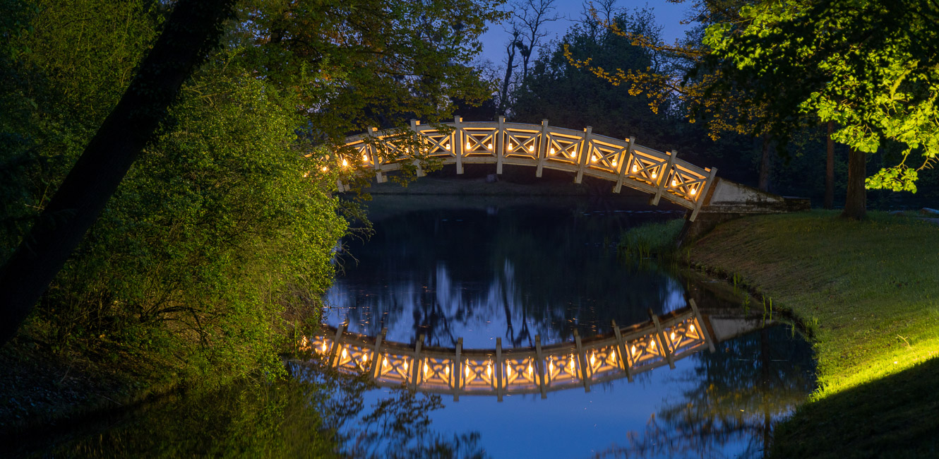 Brcke_mit_Kerzen-Panorama.jpg