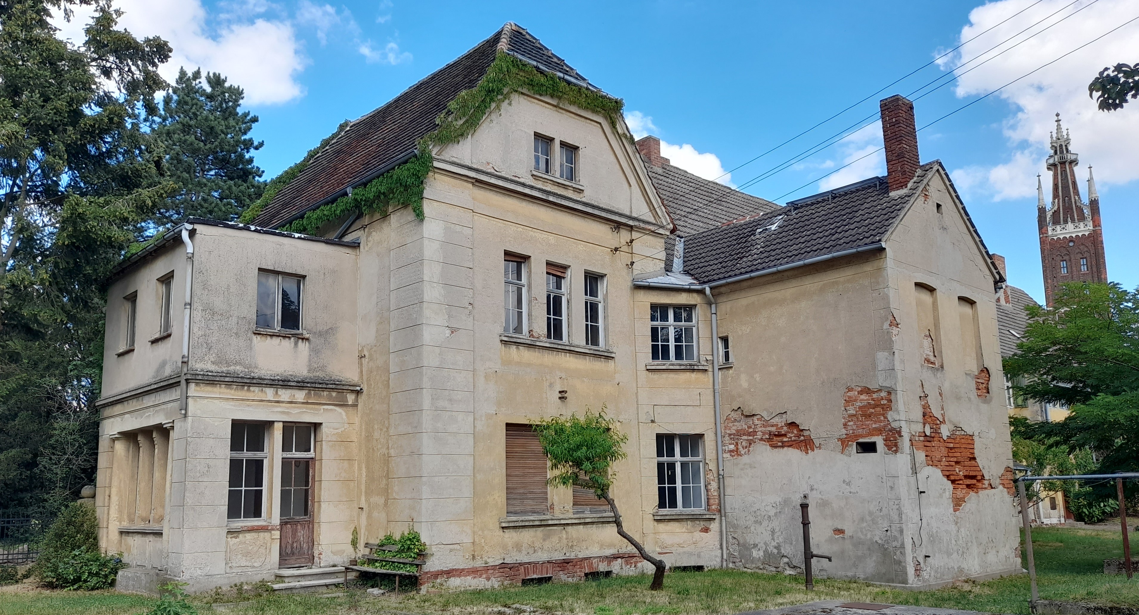 Gebes Haus mit Balkon